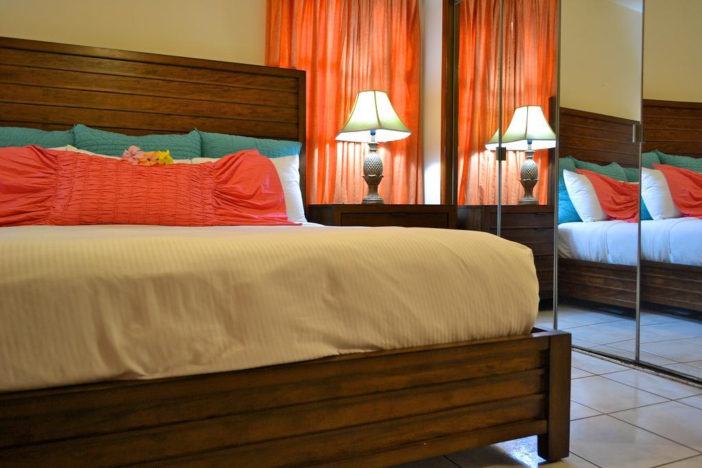 Mayan Princess Beach & Dive Resort Вест Бэй Номер фото